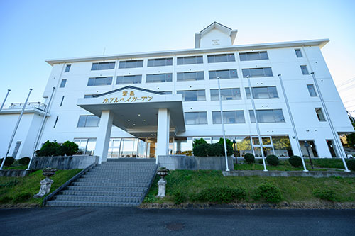 ホテル正面エントランス